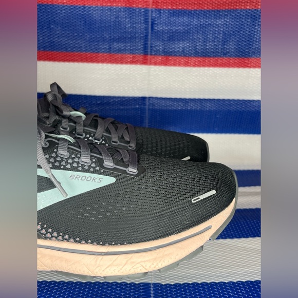 🎉✨ HP- Brooks Ghost 14 - Women's Size 10- Narrow Running Athletic Workout Shoes - Picture 16 of 17